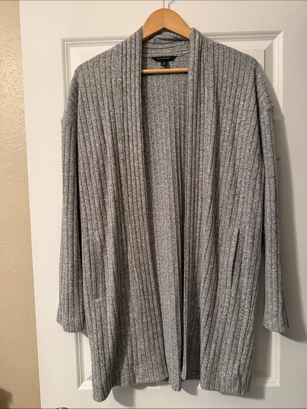 Banana Republic Gray Ribbed Open-Front Cardigan